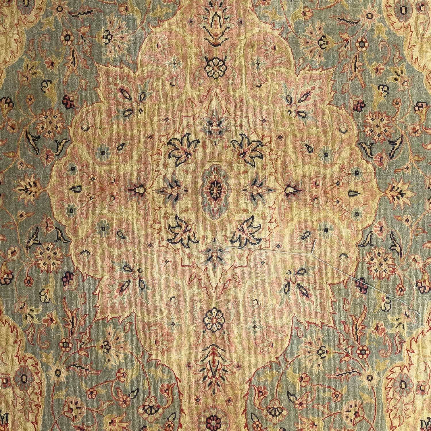 Antique Turkish #103 Sivas Cream Rug 7.0' x 4.10' - Image 3