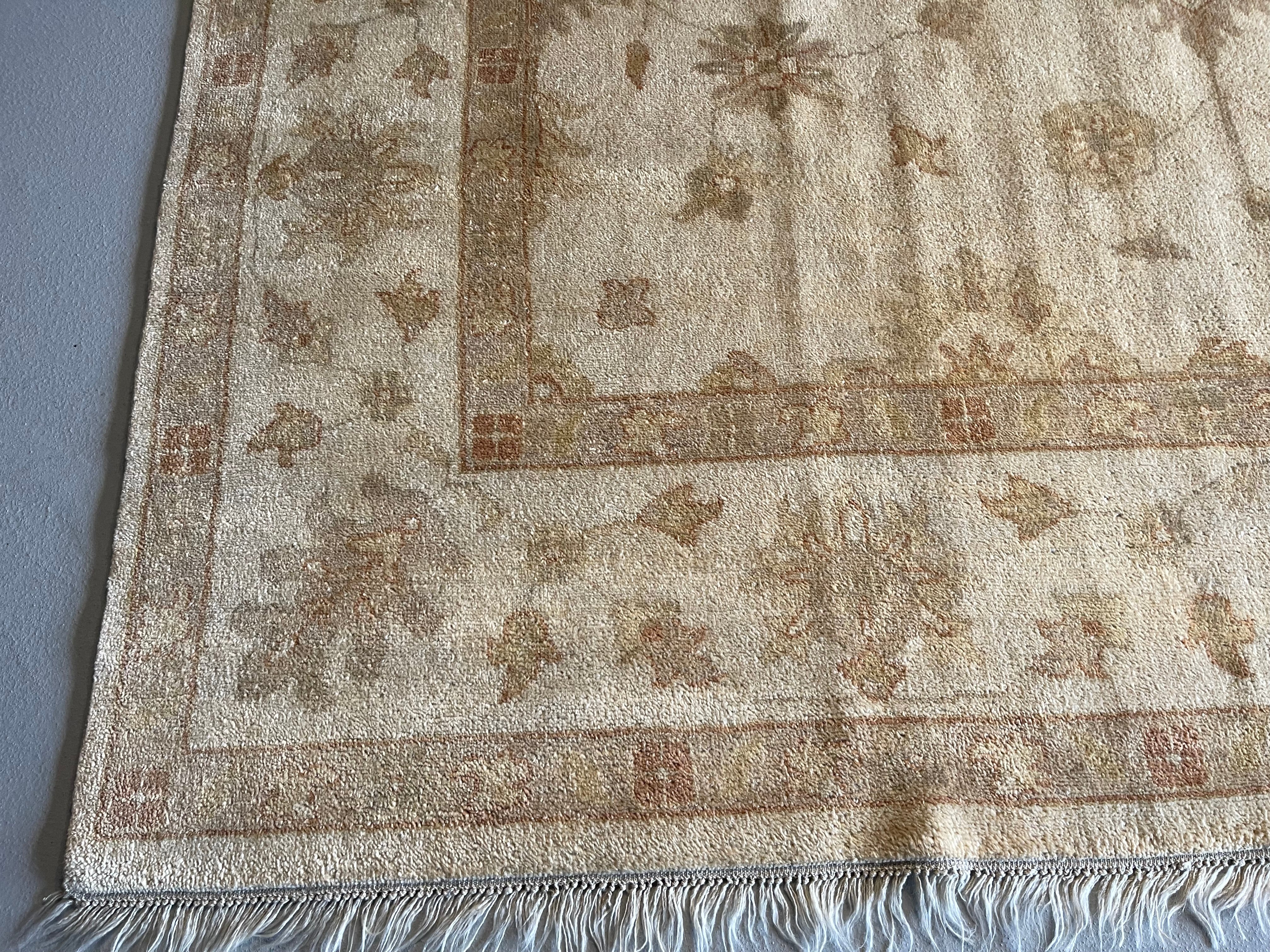 8.10' x 12.1' #4023 Vintage Oushak Rug - Image 2