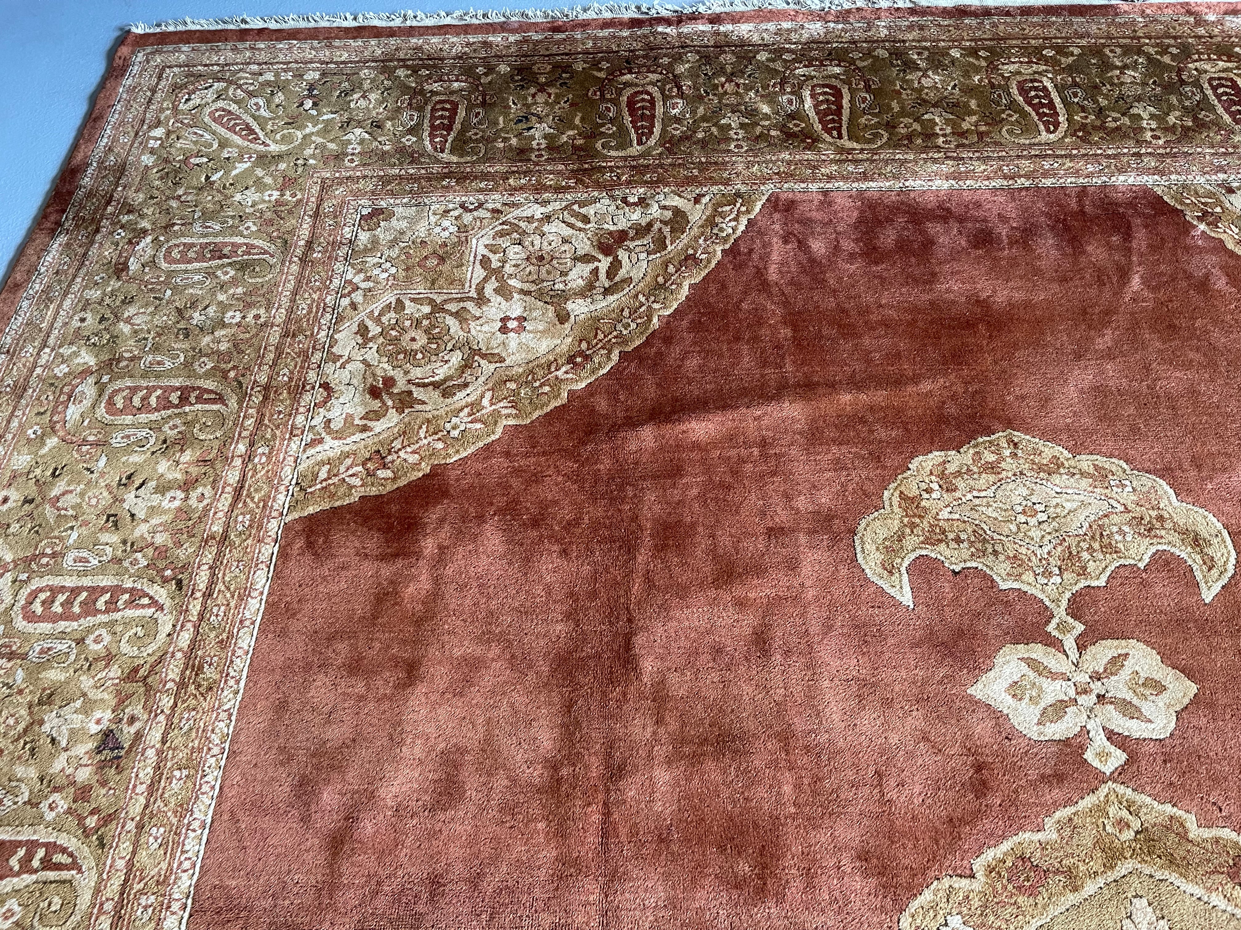 11' x 16.5' Antique Indian #49 Agra Olive Border - Image 5