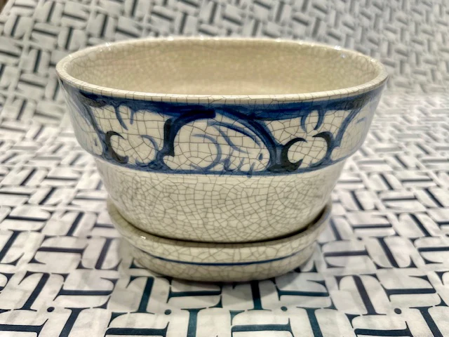 Vintage Dedham Rabbit Oval Flower Pot with Saucer 4.75"w
